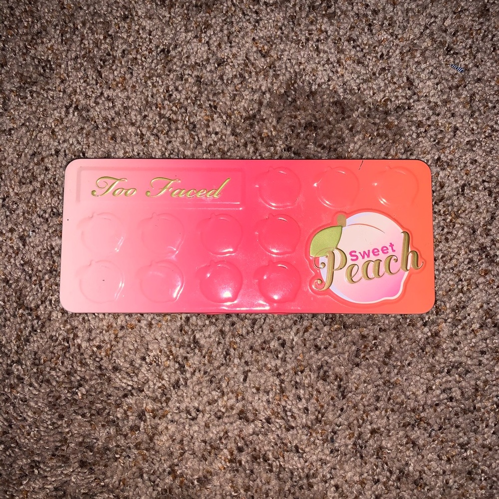 too faced sweet peach pallet